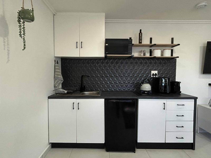 To Let 1 Bedroom Property for Rent in Bloubergstrand Western Cape
